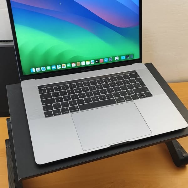 Apple MacBook Pro 15″ 2019, photo du catalogue EDH