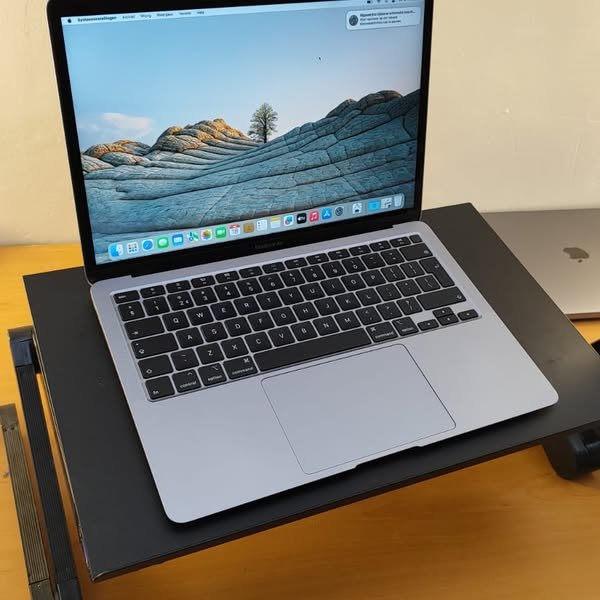 Apple MacBook Air 13″ 2020, photo du catalogue EDH